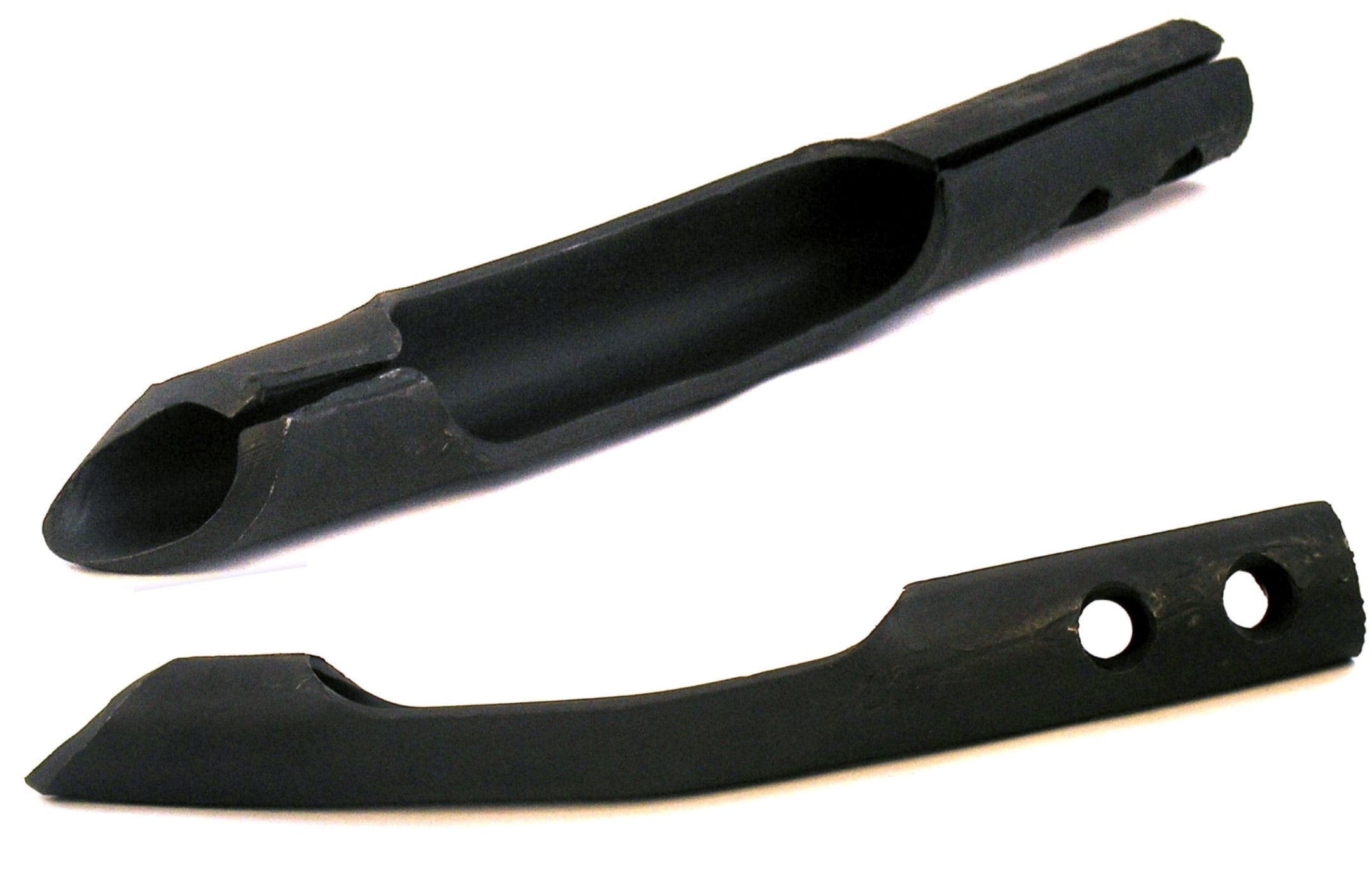 Core clearance aerator tines